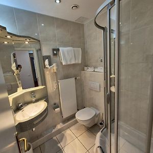 Comfort Single Room Shower